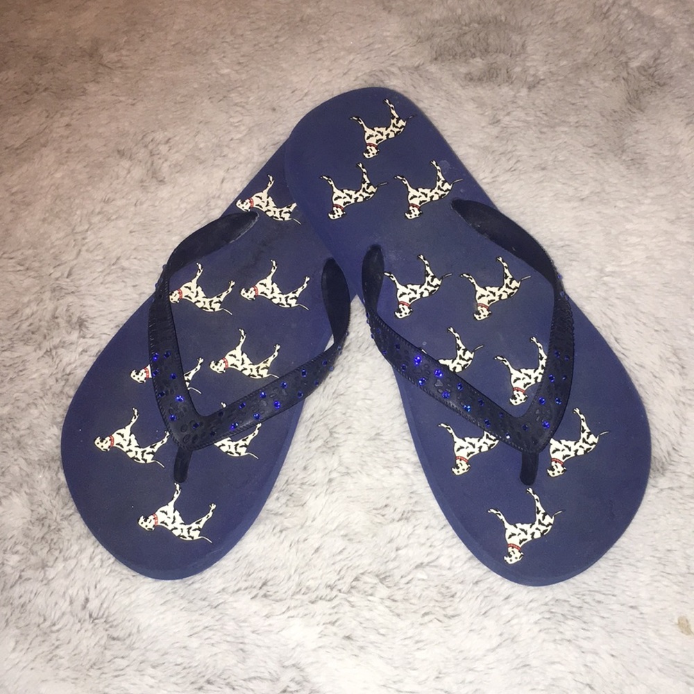 Cute Stuart Weitzman flip flops size 7-8